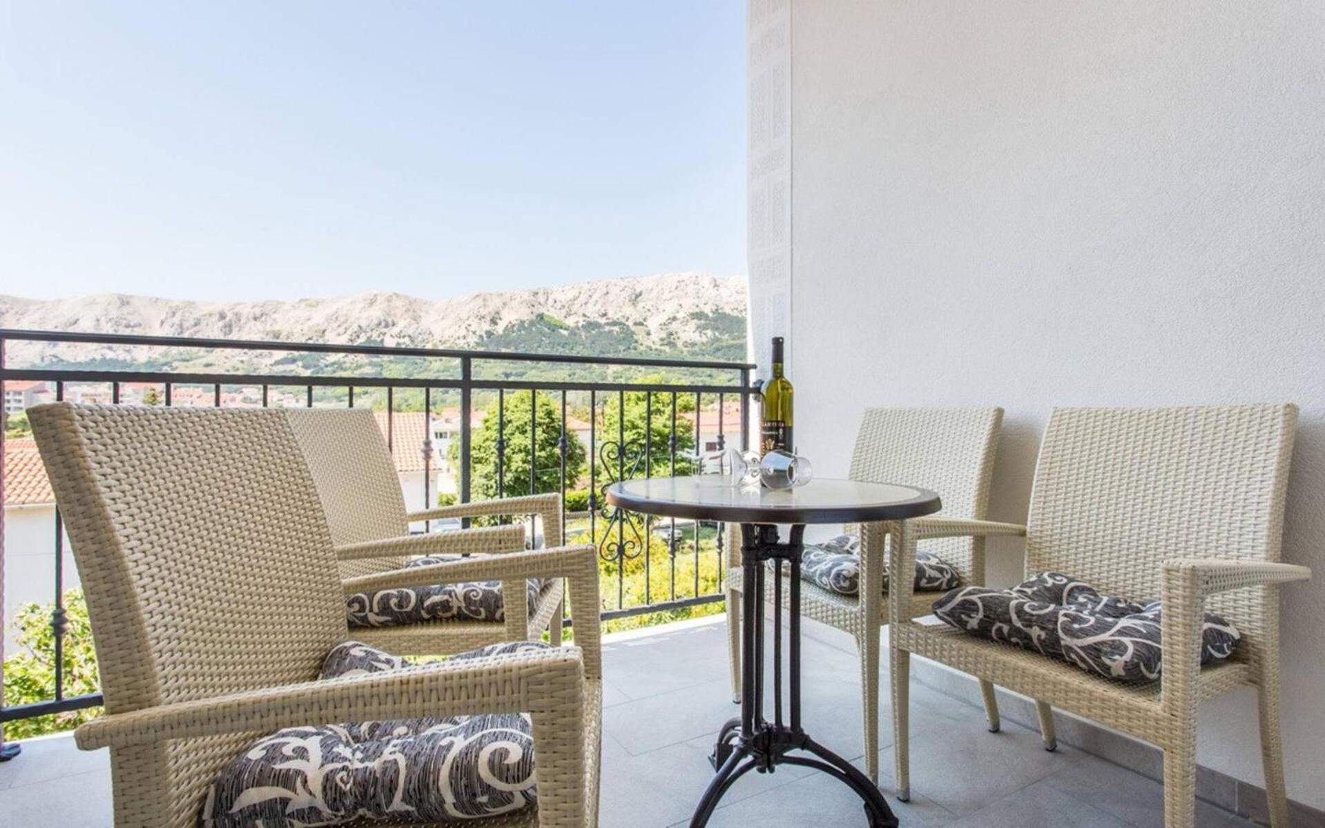 Apartments Bernardeta 1 Baška Eksteriør billede